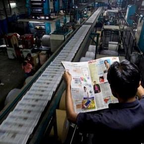 La carta morirà, ma non così in fretta. Negli Usa la metà dei lettori di provincia non legge le notizie sul&nbsp;web