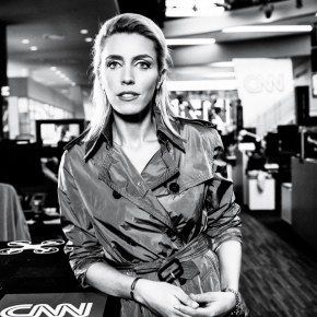 Giornaliste in guerra. Clarissa Ward, inviata della Cnn in Siria: “Rispetto agli uomini abbiamo un vantaggio. Possiamo parlare con le donne, una eccezionale fonte d’informazione”