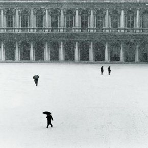 Addio al grandissimo Fulvio Roiter, uno dei più celebri fotografi italiani di ogni tempo. I suoi capolavori hanno fatto il giro del&nbsp;mondo