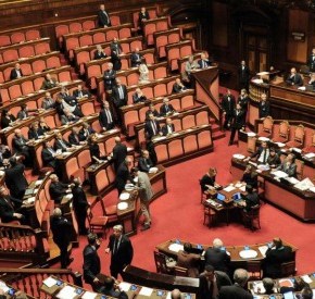 Pronto il pacchetto “salva casta”. Diffamare un politico potrebbe costare fino a 9 anni di carcere. L’approvazione della commissione Giustizia del&nbsp;Senato