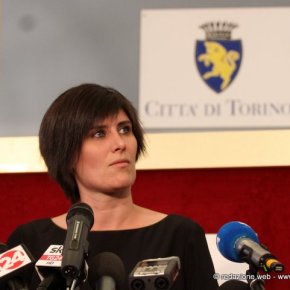 I giornalisti possono entrare liberamente a Palazzo Civico. Il sindaco Chiara Appendino incontra  i vertici della&nbsp;categoria