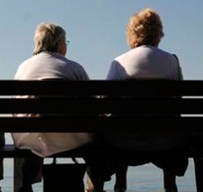 Scontro tra pensionati. Il “No” al prelievo forzoso verso le 700 firme in tutta Italia. Il Veneto si schiera a favore del “Sì”: vogliamo&nbsp;contribuire