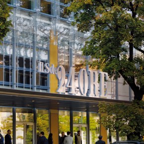 I giornalisti del Sole24Ore in assemblea: pronti per 5 giorni di sciopero. Il Cdr: “Interrompiamo i rapporti con il direttore”