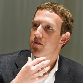 Quali sono le regole segrete che Facebook applica per l’eliminazione di alcuni contenuti pubblicati sul social? Un quotidiano tedesco ha scoperto il codice etico di&nbsp;Zuckerberg