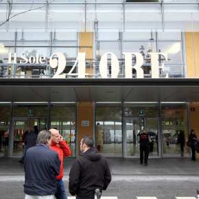 A Il Sole 24 Ore è sciopero ad oltranza. Il Cdr: “La pagina più buia nella storia del giornale”. Via subito il&nbsp;direttore