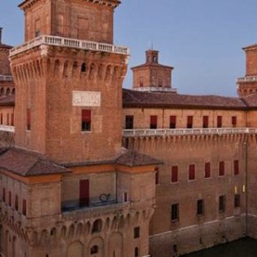 Panino emiliano. Da domani La Stampa venduta con La Nuova Ferrara. Prendi due, paghi&nbsp;uno