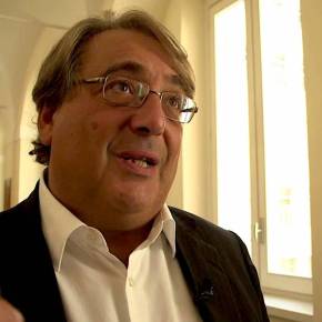 In due anni 300 mila euro. L’ex direttore del Sole 24 Ore Napoletano ribatte alle accuse: “Ho speso come tutti gli altri direttori prima di&nbsp;me”