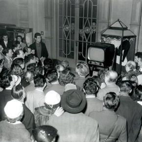 La scomparsa di Frizzi segna ancora una volta il primato della tv su tutti gli altri mezzi di&nbsp;comunicazione