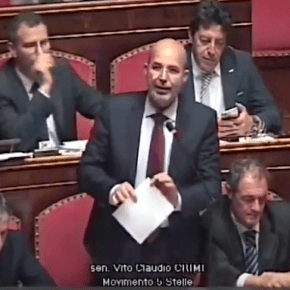 Vito Crimi: “E’ finita la pacchia”. E progetta una Netflix dell’editoria