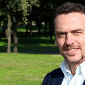 Opinioni come carburatori. Il presidente della Commissione Cultura della Camera: “Giornali di carta come i motori a scoppio degli anni&nbsp;Trenta”