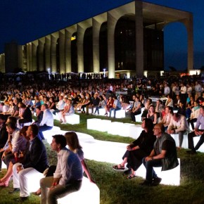 Shopping di Belpietro a Segrate: acquista altri 4 periodici&nbsp;Mondadori