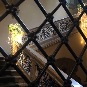 C’erano una volta i regali di Natale anche in redazione. Ma com’era difficile restituirli se il mittente era Berlusconi. Oggi le raccomandazioni di Ben Smith del New York&nbsp;Times