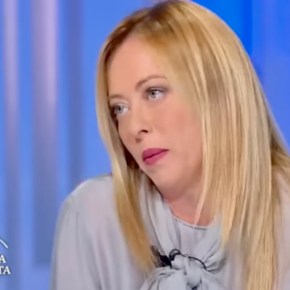 Il sovranismo è l’autarchia di Benito Mussolini. Giorgia Meloni non è fascista. E’ l’erede naturale della dittatura che portò alla rovina il Paese. Ecco come ha unito il passato aggiornandolo al&nbsp;presente